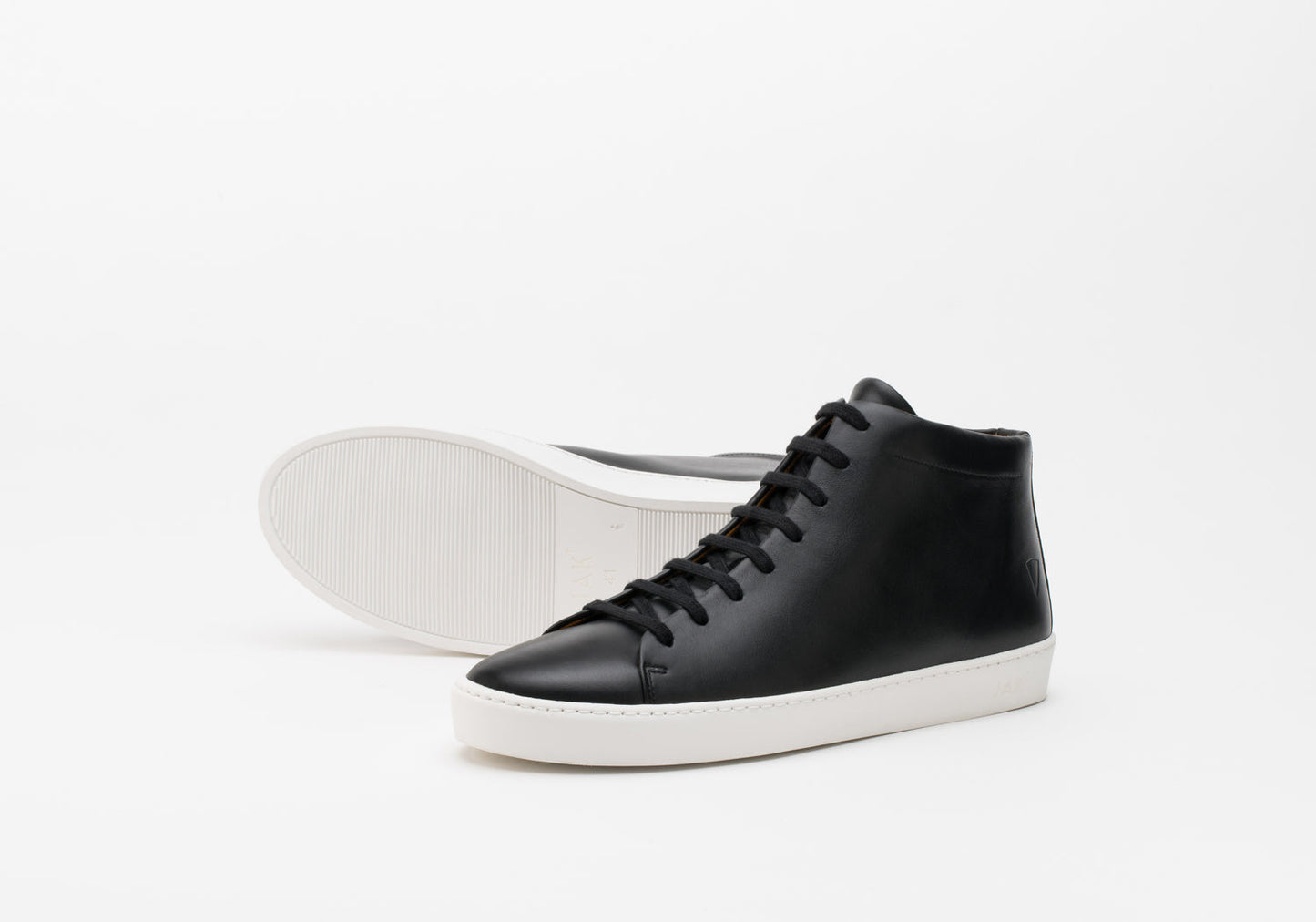 Royal Hi Black V.S.