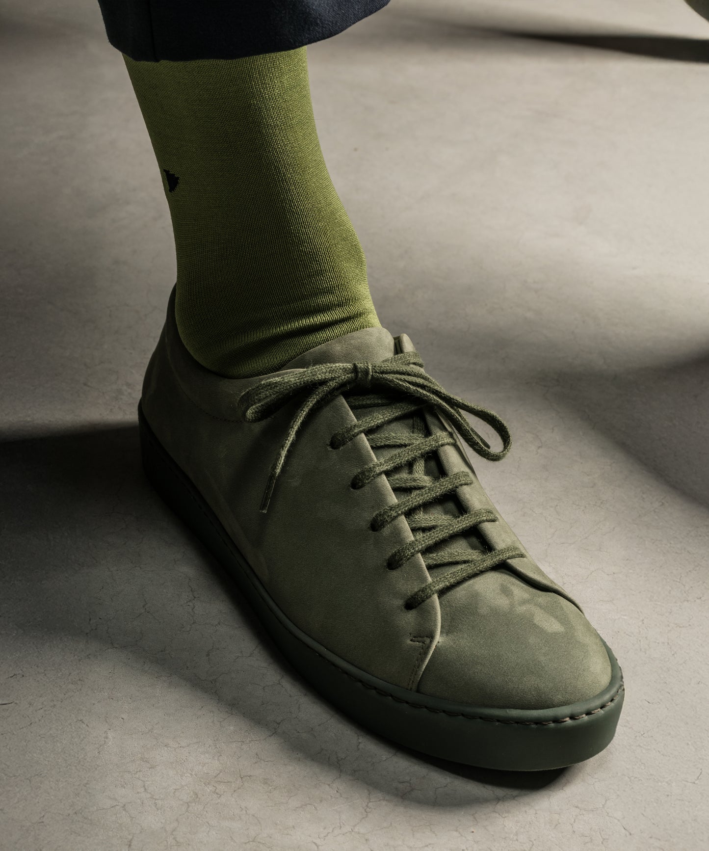 Royal Nubuck Bottle